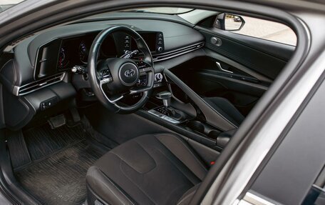 Hyundai Elantra, 2021 год, 1 675 000 рублей, 13 фотография