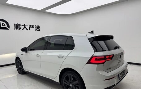Volkswagen Golf VIII, 2023 год, 1 600 000 рублей, 4 фотография