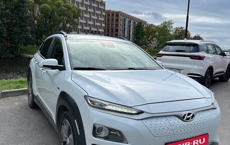 Hyundai Kona I, 2019 год, 2 520 000 рублей, 2 фотография