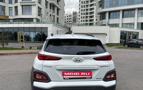 Hyundai Kona I, 2019 год, 2 520 000 рублей, 13 фотография