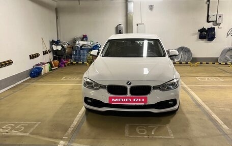 BMW 3 серия, 2015 год, 1 700 000 рублей, 13 фотография