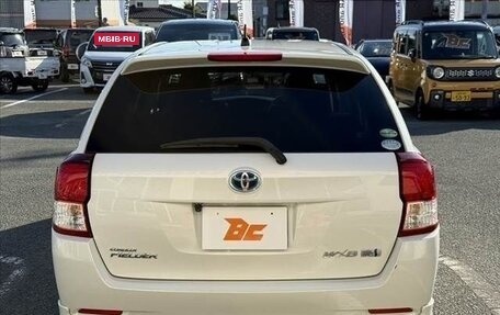 Toyota Corolla, 2015 год, 1 300 000 рублей, 5 фотография