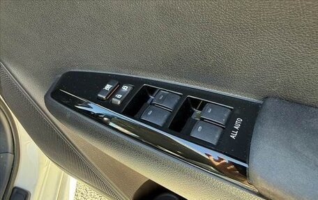 Toyota Corolla, 2015 год, 1 300 000 рублей, 27 фотография