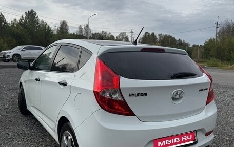 Hyundai Solaris II рестайлинг, 2015 год, 1 050 000 рублей, 6 фотография