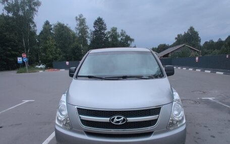 Hyundai Grand Starex Grand Starex I рестайлинг 2, 2012 год, 1 700 000 рублей, 1 фотография
