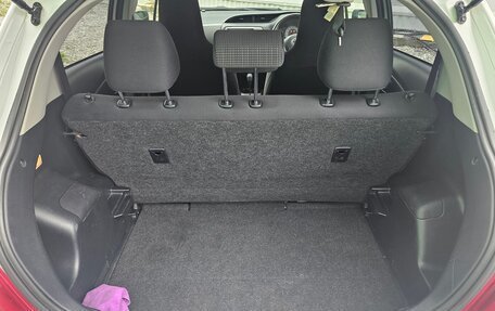 Toyota Vitz, 2014 год, 860 000 рублей, 10 фотография