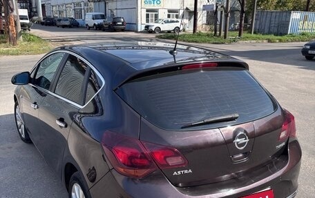 Opel Astra J, 2013 год, 690 000 рублей, 3 фотография