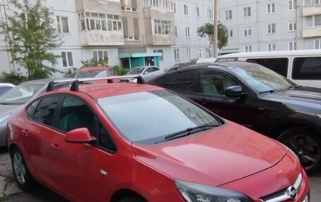 Opel Astra J, 2012 год, 550 000 рублей, 2 фотография