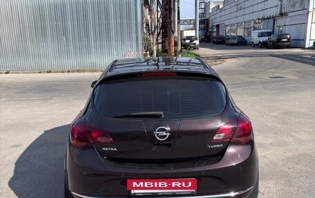 Opel Astra J, 2013 год, 690 000 рублей, 2 фотография