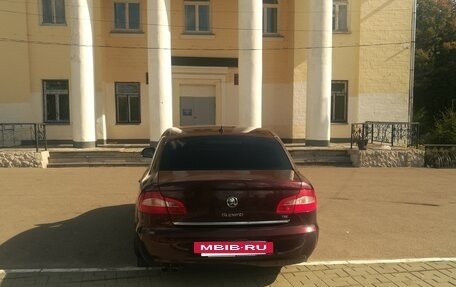 Skoda Superb III рестайлинг, 2011 год, 939 000 рублей, 4 фотография