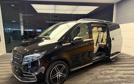 Mercedes-Benz V-Класс, 2024 год, 16 500 000 рублей, 5 фотография