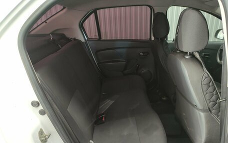 Renault Logan II, 2017 год, 395 000 рублей, 10 фотография