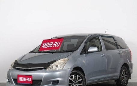 Toyota Wish II, 2005 год, 699 000 рублей, 3 фотография