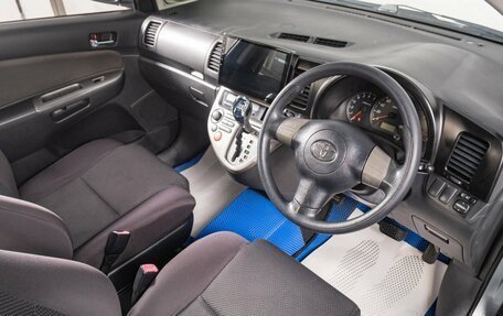 Toyota Wish II, 2005 год, 699 000 рублей, 9 фотография