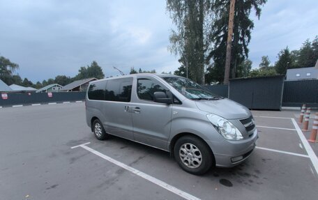 Hyundai Grand Starex Grand Starex I рестайлинг 2, 2012 год, 1 700 000 рублей, 2 фотография