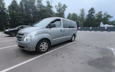 Hyundai Grand Starex Grand Starex I рестайлинг 2, 2012 год, 1 700 000 рублей, 3 фотография