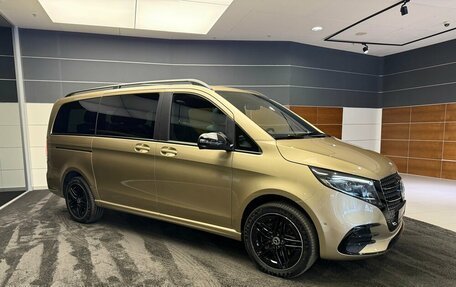 Mercedes-Benz V-Класс, 2024 год, 16 700 000 рублей, 4 фотография