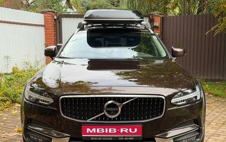 Volvo V90 Cross Country I рестайлинг, 2019 год, 3 300 000 рублей, 1 фотография
