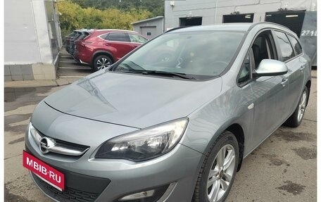 Opel Astra J, 2013 год, 799 000 рублей, 1 фотография