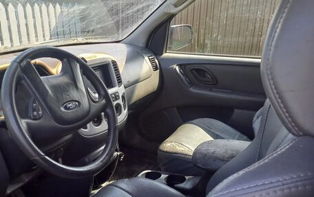 Ford Escape II, 2003 год, 200 000 рублей, 4 фотография