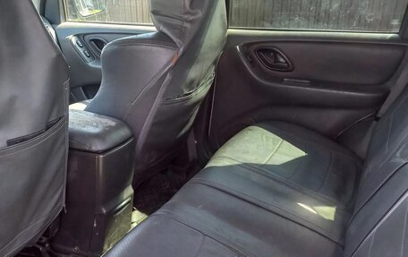 Ford Escape II, 2003 год, 200 000 рублей, 8 фотография