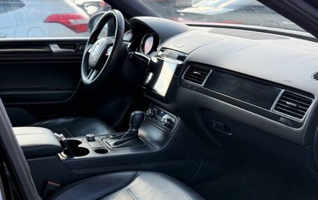 Volkswagen Touareg III, 2011 год, 1 390 000 рублей, 7 фотография