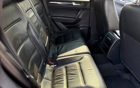 Volkswagen Touareg III, 2011 год, 1 390 000 рублей, 6 фотография
