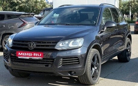 Volkswagen Touareg III, 2011 год, 1 390 000 рублей, 2 фотография