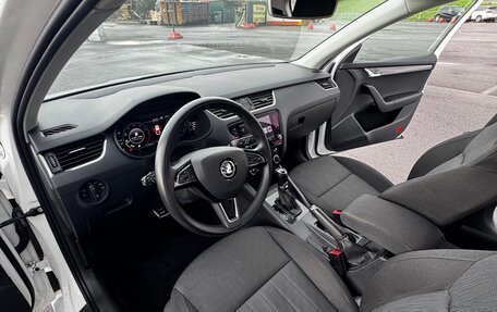 Skoda Octavia, 2019 год, 1 990 000 рублей, 9 фотография