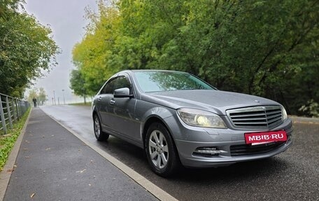 Mercedes-Benz C-Класс, 2010 год, 850 000 рублей, 2 фотография