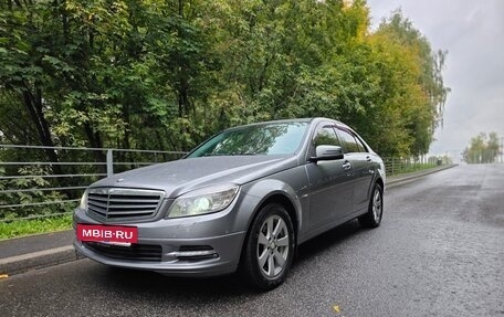 Mercedes-Benz C-Класс, 2010 год, 850 000 рублей, 3 фотография