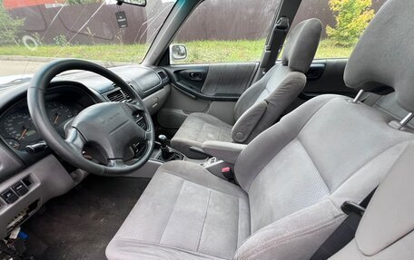 Subaru Forester, 2001 год, 260 000 рублей, 10 фотография