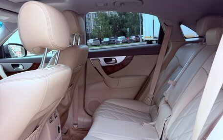 Infiniti FX II, 2012 год, 2 100 000 рублей, 12 фотография