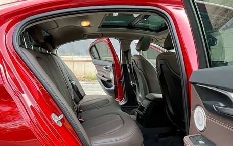 BMW 1 серия, 2022 год, 1 790 000 рублей, 13 фотография