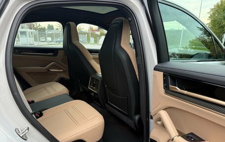 Porsche Cayenne III, 2026 год, 22 000 000 рублей, 17 фотография