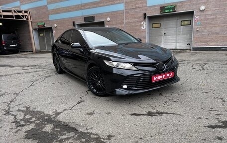 Toyota Camry, 2018 год, 2 650 000 рублей, 1 фотография
