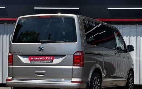 Volkswagen Multivan T6 рестайлинг, 2019 год, 3 997 000 рублей, 6 фотография
