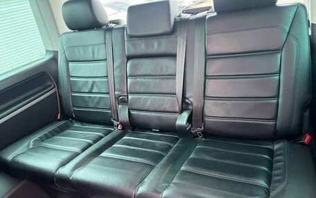 Volkswagen Multivan T6 рестайлинг, 2019 год, 3 997 000 рублей, 17 фотография