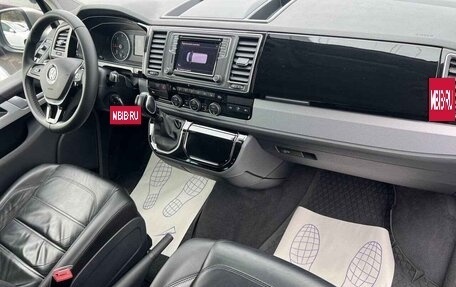 Volkswagen Multivan T6 рестайлинг, 2019 год, 3 997 000 рублей, 14 фотография