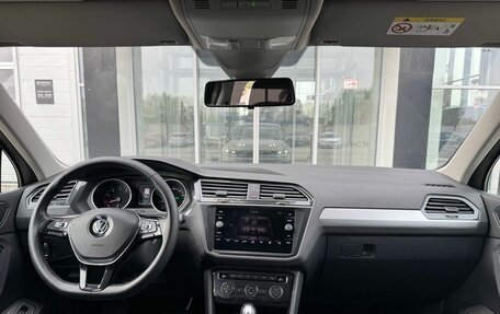 Volkswagen Tiguan II, 2020 год, 2 250 000 рублей, 23 фотография