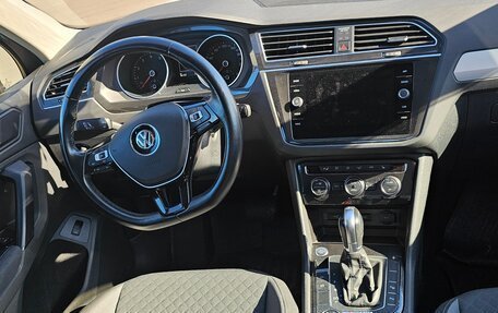Volkswagen Tiguan II, 2018 год, 2 450 000 рублей, 7 фотография