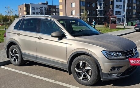 Volkswagen Tiguan II, 2018 год, 2 450 000 рублей, 4 фотография