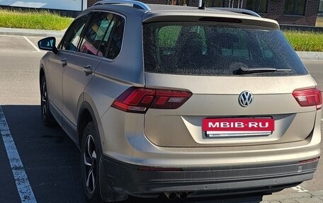 Volkswagen Tiguan II, 2018 год, 2 450 000 рублей, 2 фотография