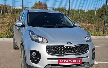 KIA Sportage IV рестайлинг, 2018 год, 2 050 000 рублей, 3 фотография