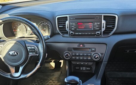 KIA Sportage IV рестайлинг, 2018 год, 2 050 000 рублей, 6 фотография