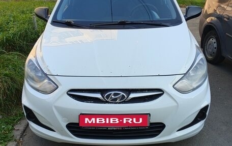 Hyundai Solaris II рестайлинг, 2014 год, 850 000 рублей, 1 фотография