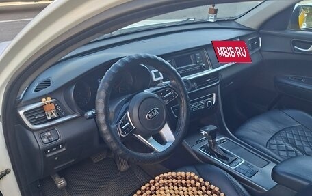 KIA Optima IV, 2019 год, 900 000 рублей, 5 фотография