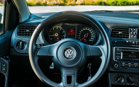Volkswagen Polo VI (EU Market), 2013 год, 700 000 рублей, 16 фотография