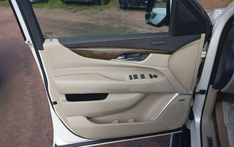 Cadillac Escalade IV, 2019 год, 4 590 000 рублей, 9 фотография