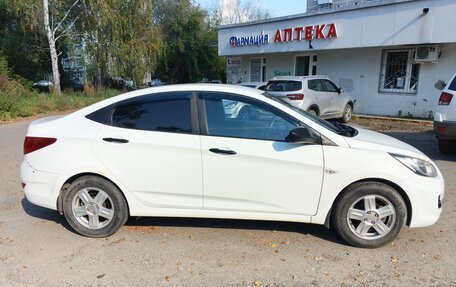 Hyundai Solaris II рестайлинг, 2014 год, 850 000 рублей, 2 фотография